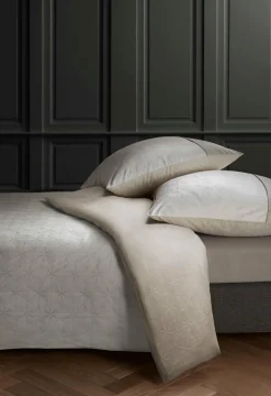fleuresse Bettwäsche-Bettwäsche Black Premium 135 x 200 cm Creme