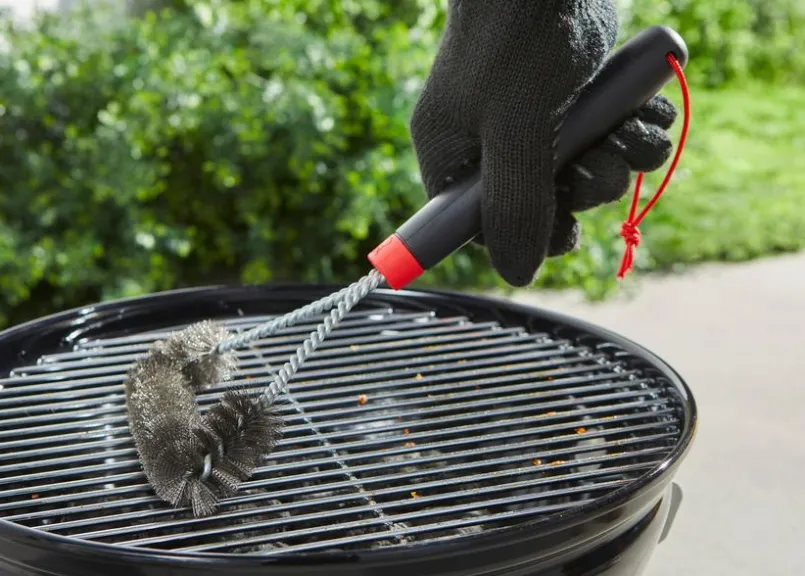 Grillbürste Dreiseitige Grillbürste<Weber Outlet