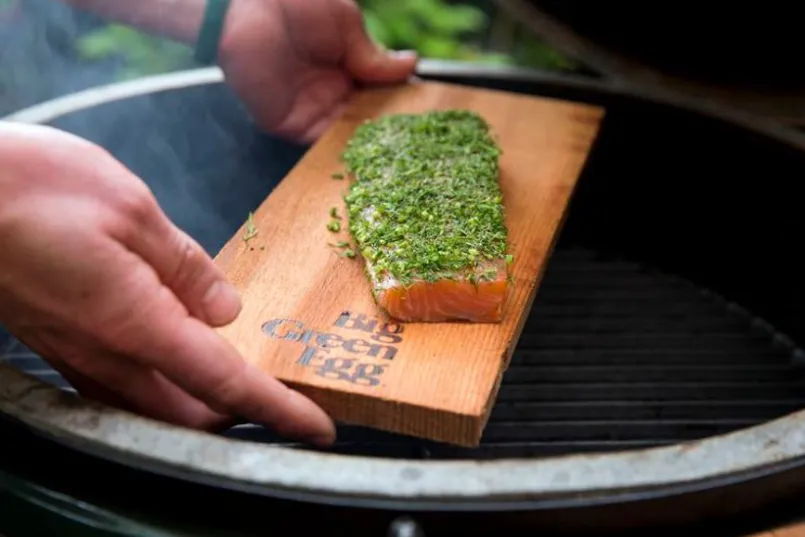 Big Green Egg Grillzubehör-Grillplanken