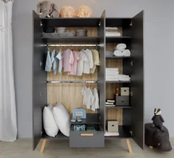 Kleiderschrank Mats 130 x 190 cm<trendteam Hot