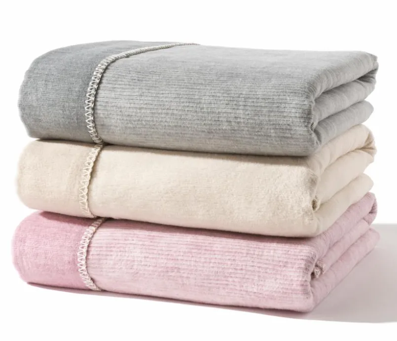 Kuscheldecke Lausanne 140 x 200 cm<Ibena Discount