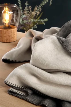 Kuscheldecke Melange 150 x 200 cm<Biederlack Online