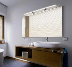 LED-Spiegelleuchte Gaia<Helestra New