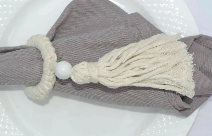 Halterungen-Serviettenring Quaste Ø 7 cm Creme
